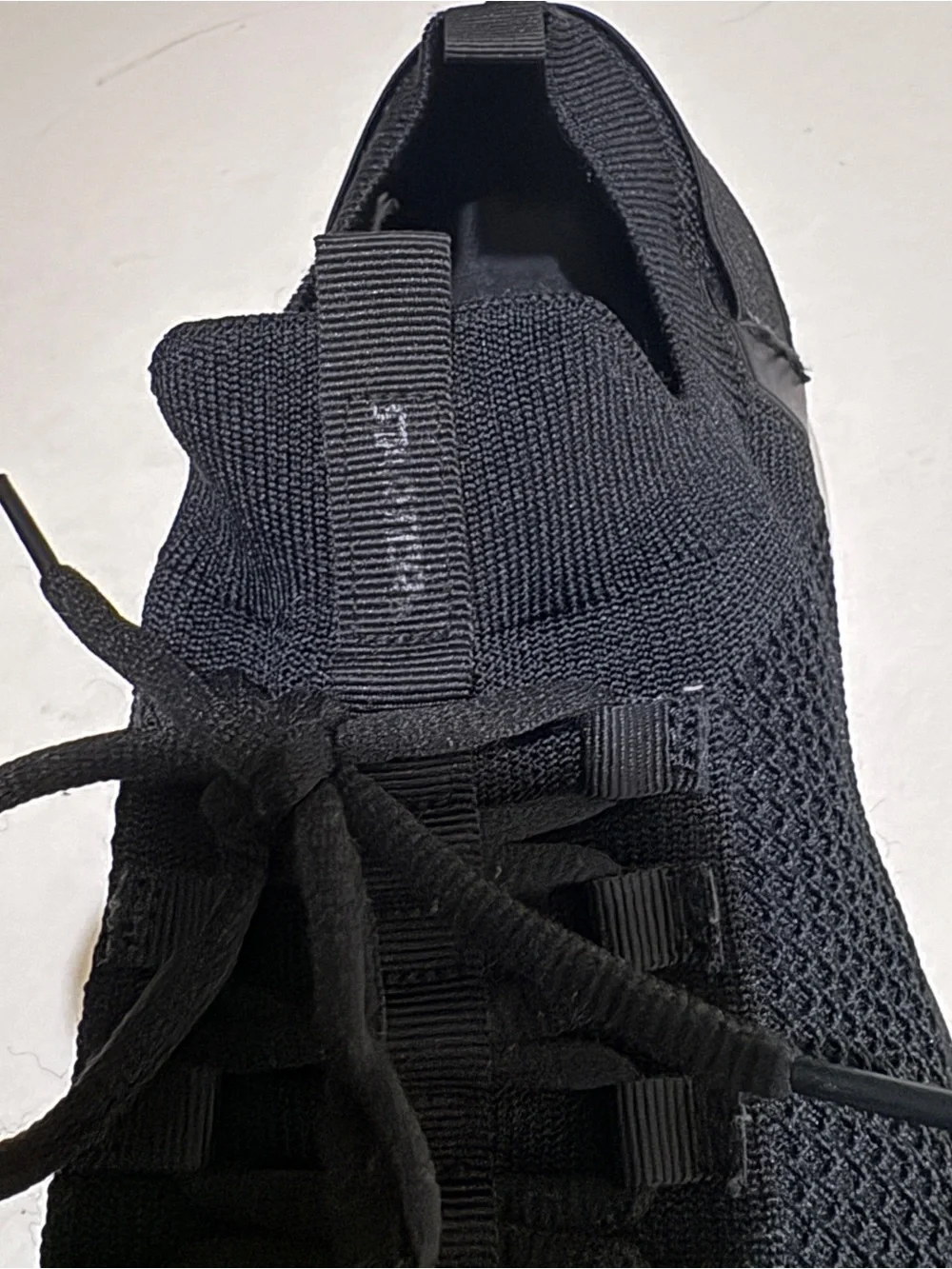 STARTER Men's Black Knit Air-Cushioned Sneakers